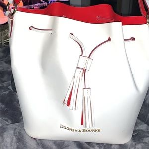 White Dooney & Bourke bucket bag